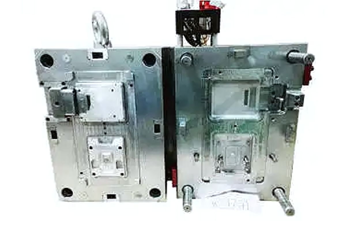 plastic injection molds