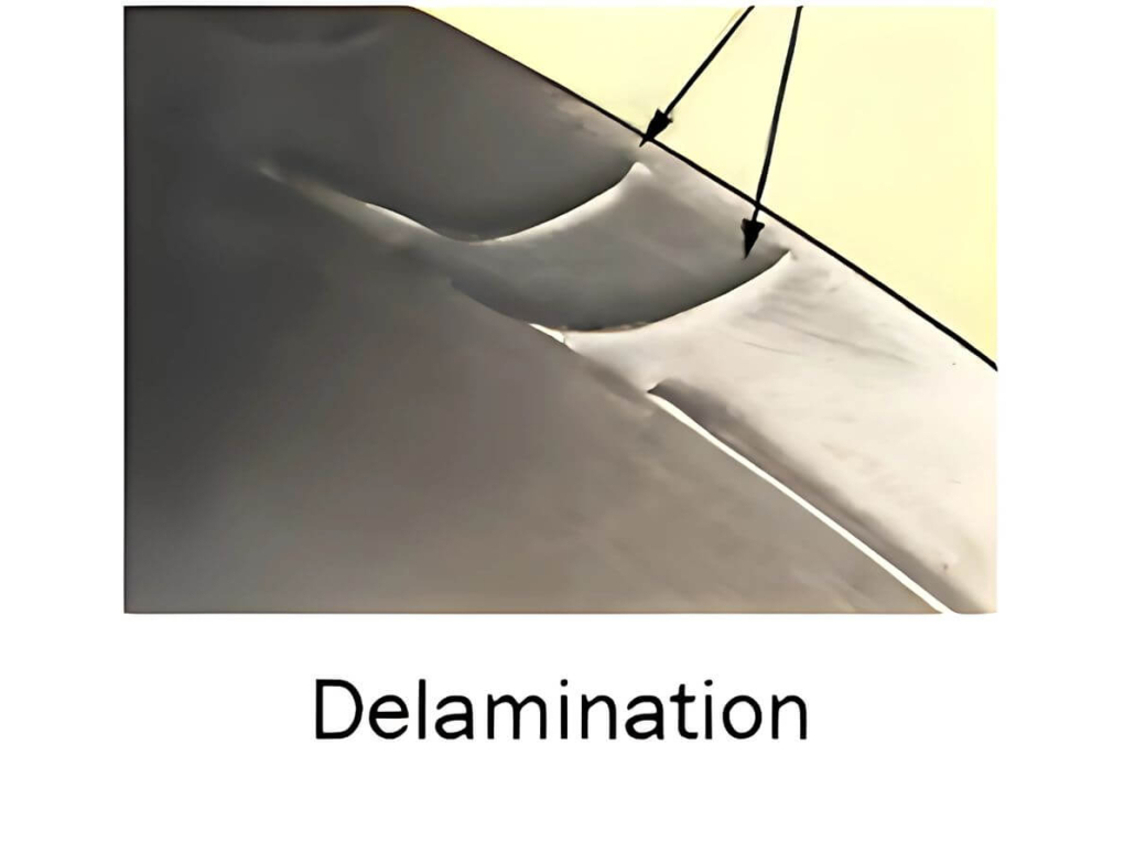 Défauts de moulage par délaminage